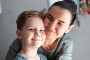 a child with autism benefits from a family therapy program